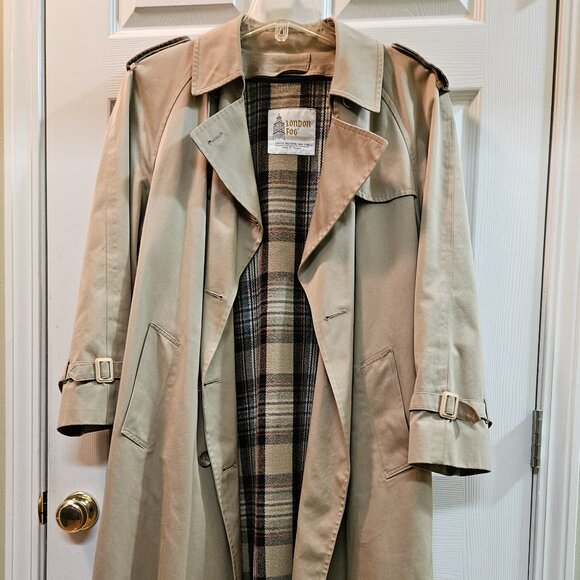 Women's London Fog Raincoat - Trench Style - Size 18 Regular - Picture 12 of 13